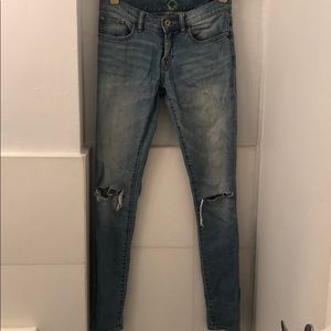 C. Wonder ripped jeans light wash (size 25)